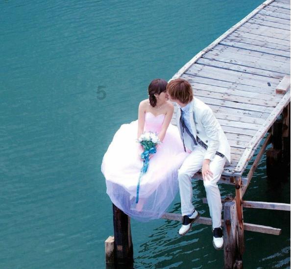 妻子瞒着大夫借钱给别的男人5千块而那男的老婆也不知道：这是什么情况？游戏画面