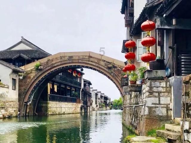 穴居人打高尔夫